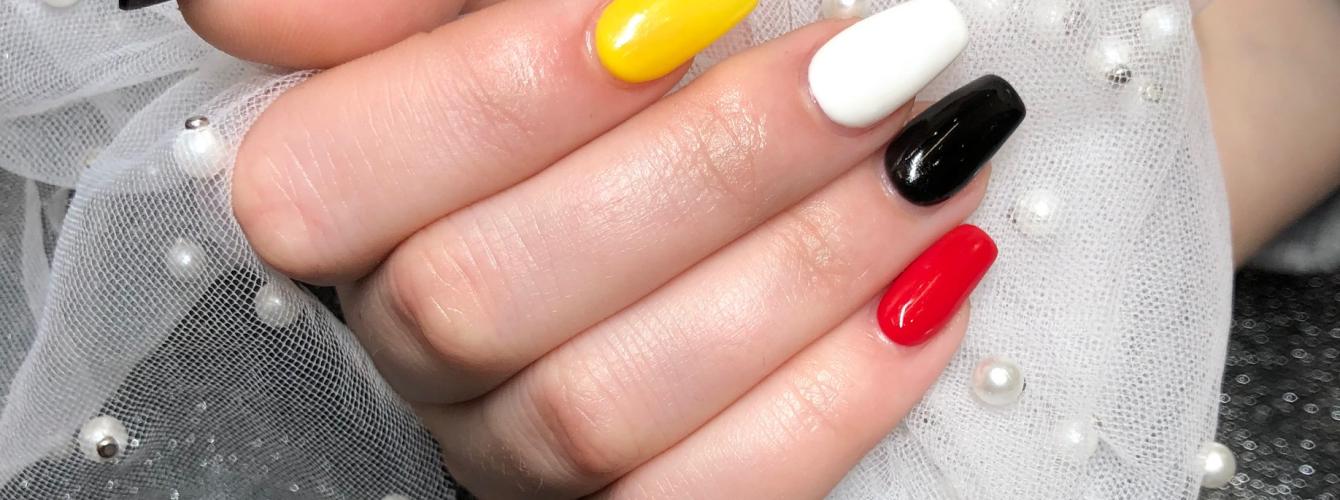 Gel Nails: What are they and how to maintain them? - Ari Beauty