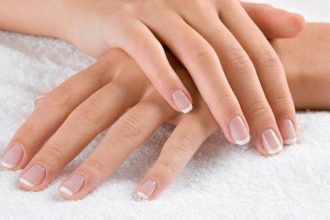 What Is A French Manicure?